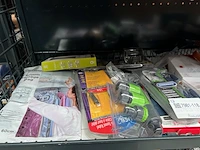 2x inhoud stellingvak w.o. usb kabel, drinkfles w.o. philips, idrink - afbeelding 2 van  8