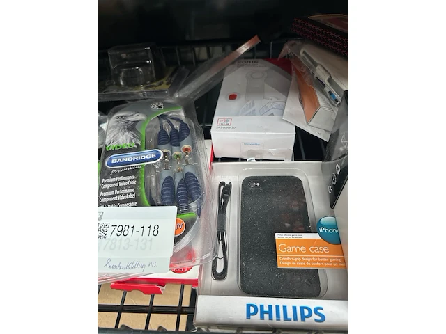 2x inhoud stellingvak w.o. usb kabel, drinkfles w.o. philips, idrink - afbeelding 6 van  8