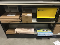 2x inhoud stellingvak w.o. verlichting w.o. atmosphera, faucet, intex - afbeelding 1 van  7