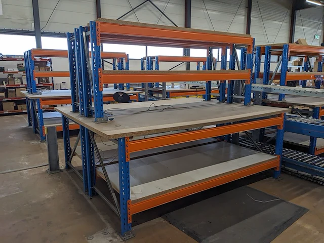 2x inpakbalie/werkbank - afbeelding 1 van  4