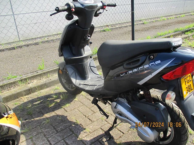 2x keeway hurricane - bromscooter - 2 tact - scooter - afbeelding 2 van  12