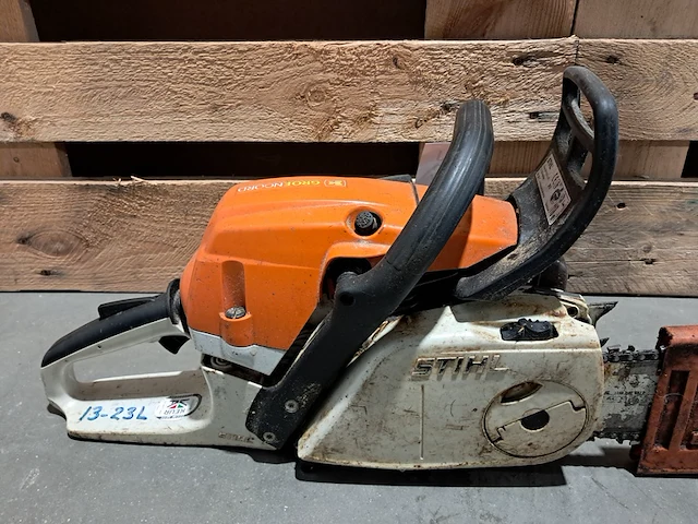 2x kettingzaag, stihl, ms 261 c, 2013 | 2017 - afbeelding 8 van  13