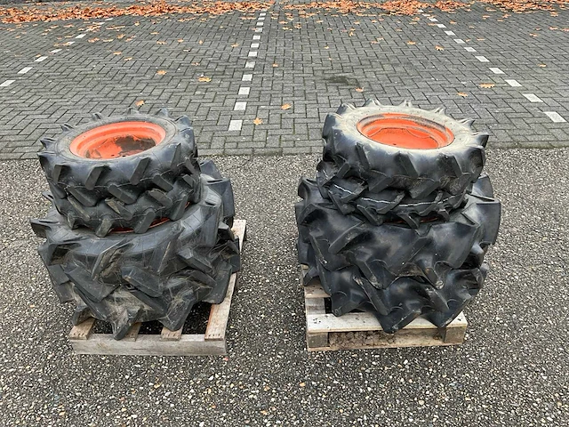 2x kubota minitractor wielen set - afbeelding 2 van  9