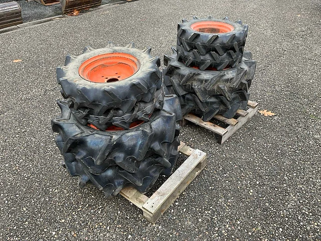 2x kubota minitractor wielen set - afbeelding 4 van  9