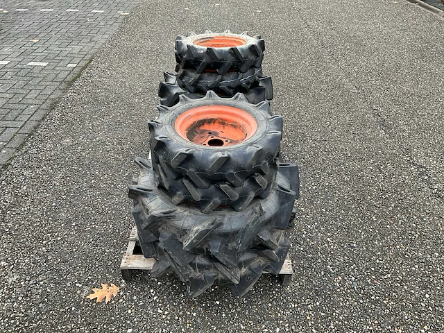 2x kubota minitractor wielen set - afbeelding 7 van  9