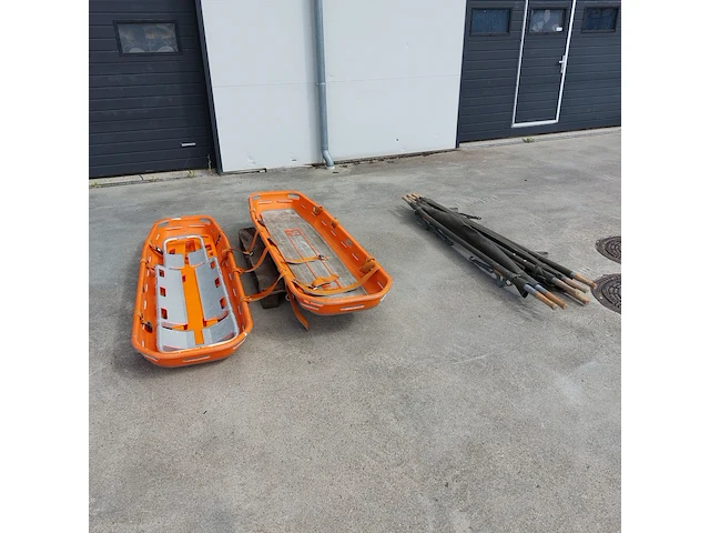 2x kuipbrancard, ferno, model 71, en 3x opvouwbare brancard - afbeelding 1 van  9