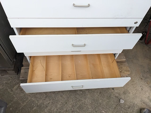 2x ladekast met sleutel - afbeelding 8 van  9