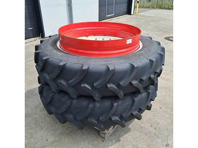 2x landbouwband, vredestein, traxion 85 - afbeelding 2 van  7