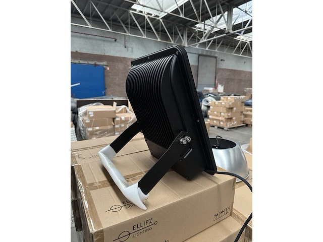 2x led flood light flu 150w 5700k ip66 ellipz lighting - afbeelding 2 van  3
