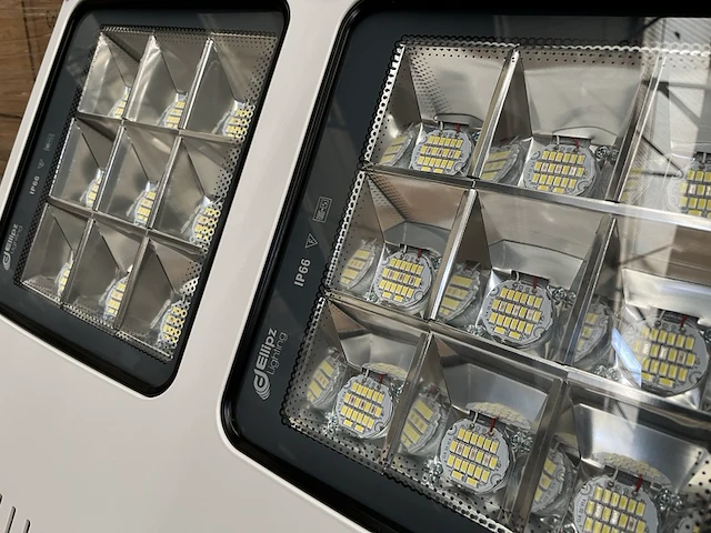 2x led flood light/bouwlamp 2x135w 5700k dimbaar ellipz lighting - afbeelding 4 van  7