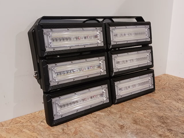 2x led schijnwerper 300w, liper, zwart, 2024 - afbeelding 1 van  8