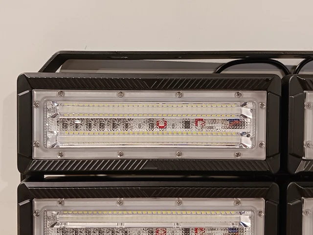 2x led schijnwerper 300w, liper, zwart, 2024 - afbeelding 3 van  8