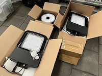 2x led straatverlichting, 1x led highbay lamp ellipz lighting - afbeelding 1 van  4