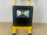 2x led straler oplaadbaar 10 watt - afbeelding 2 van  2