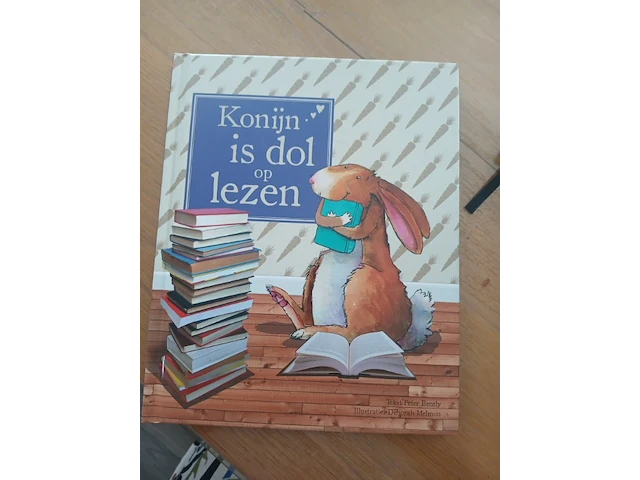 2x leesboek konijn is dol op lezen - afbeelding 2 van  3