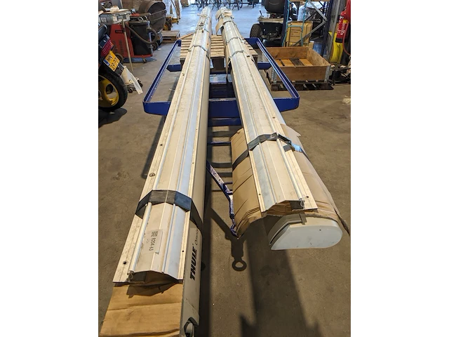 2x luifel, thule, omnistor - afbeelding 1 van  9