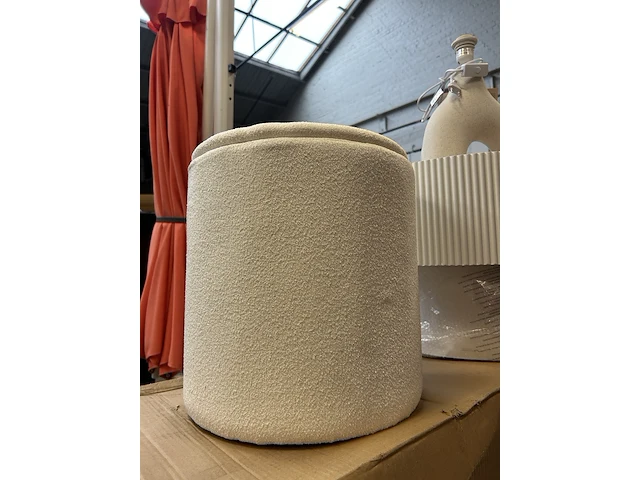2x meubel, 1x woonaccessoire, beige - afbeelding 2 van  7