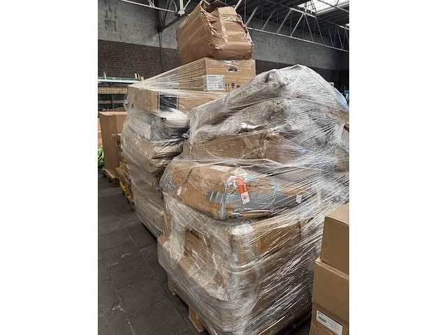 2x mix pallet retouren w.o. make-up tafels, wasmanden en stellingkasten - afbeelding 8 van  8