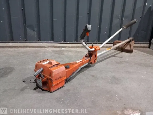 2x motor bosmaaier en stofzuiger - afbeelding 16 van  22