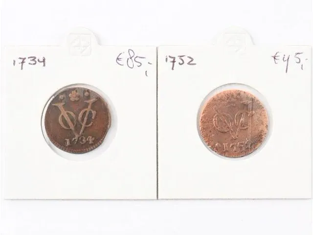 2x munten v.o.c. 1734, 1752 - afbeelding 1 van  2