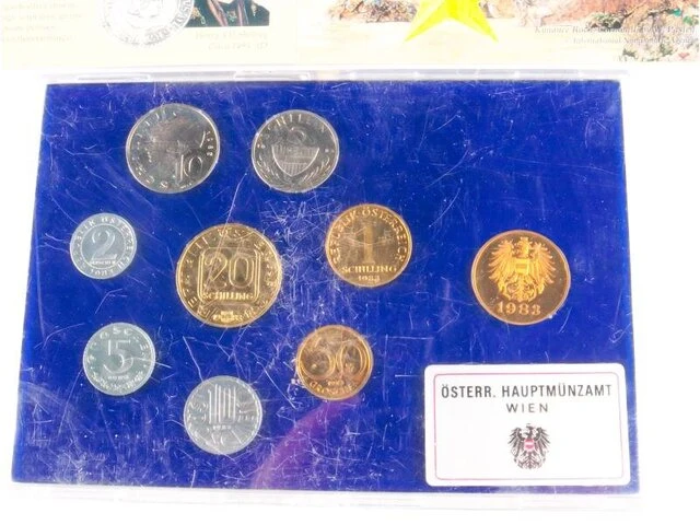 2x muntsets oostenrijk en u.k. 1983, 2002 - afbeelding 2 van  4