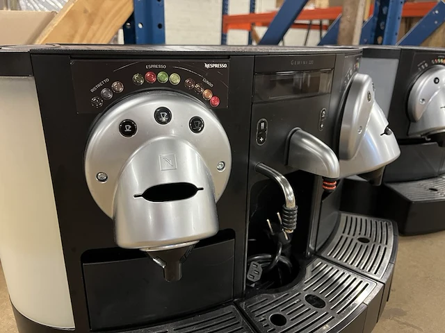 2x nespresso professional koffiezetapparaat, type 734/cs223 - afbeelding 5 van  7