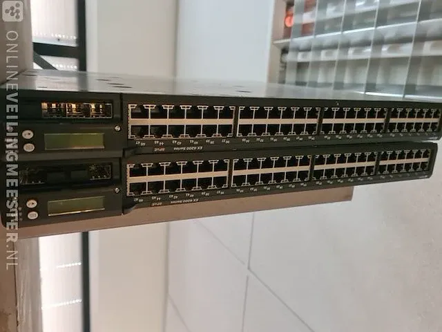 2x network switch juniper, ex4200 48 ports / 8poe, donkergrijs / antraciet - afbeelding 2 van  10