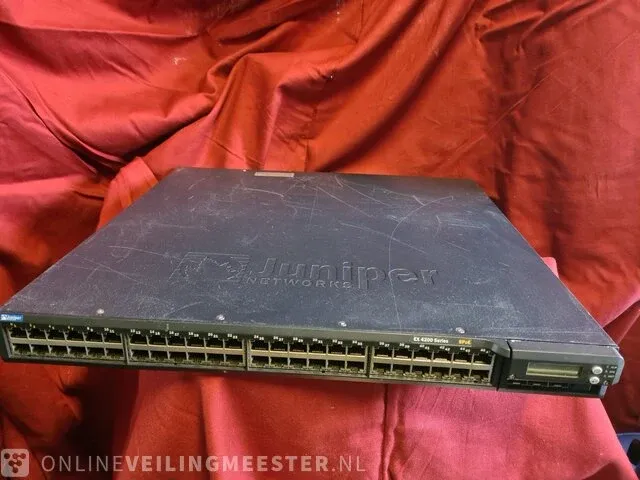 2x network switch juniper, ex4200 48 ports / 8poe, donkergrijs / antraciet - afbeelding 8 van  10