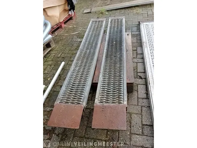 2x oprijplaat - oprijramp, ca. 230x30 cm - afbeelding 2 van  3