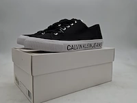 2x paar schoenen, maat 43, calvin klein - afbeelding 1 van  8