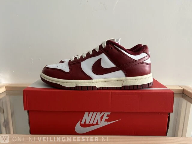 2x paar sneakers maat 36.5 nike, dunk low - afbeelding 6 van  13