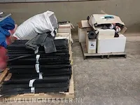 2x pallet vogelschroot en ondervorst - afbeelding 1 van  13