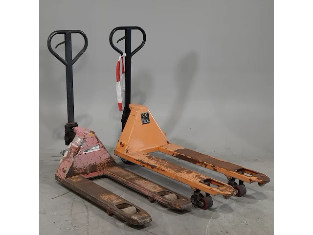 2x palletwagen - afbeelding 1 van  14