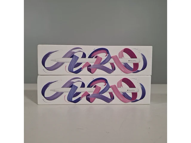 2x pencil pro, apple, a2538, 2024 - afbeelding 1 van  5