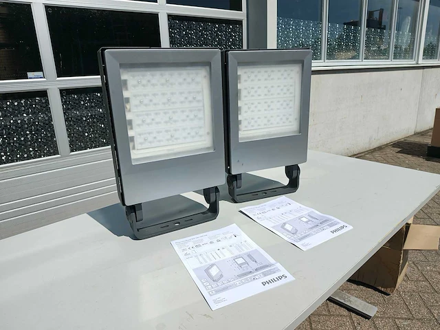 2x philips - decoflood - bvp636 - buitenverlichting - afbeelding 1 van  9