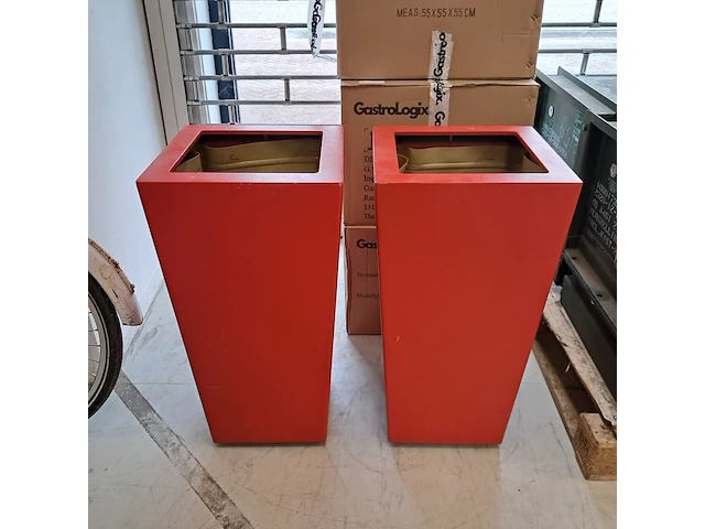 2x plantenbak, rood - afbeelding 1 van  5