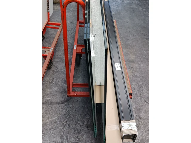 2x platenwagen met inhoud - afbeelding 2 van  33
