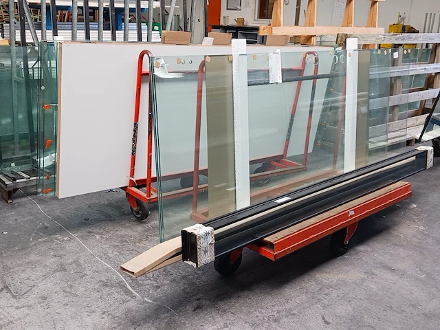 2x platenwagen met inhoud - afbeelding 1 van  33