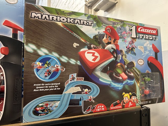 2x racebaan mario kart carrera - afbeelding 3 van  4