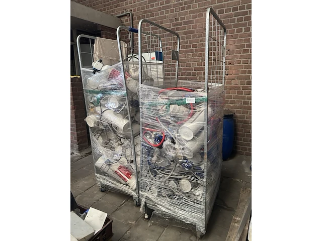2x rolcontainer met waterfilters - afbeelding 4 van  6