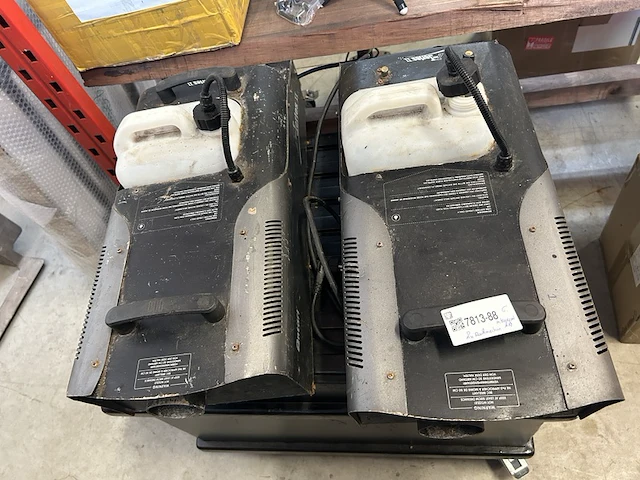 2x rookmachine met transportkist verrijdbaar, antari, z-1500 ii - afbeelding 2 van  6