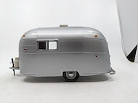 2x schaalmodel, auto en caravan o.a. motor city classics - afbeelding 6 van  20