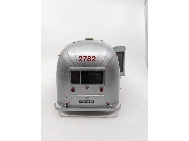 2x schaalmodel, auto en caravan o.a. motor city classics - afbeelding 7 van  20