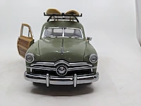 2x schaalmodel, auto en caravan o.a. motor city classics - afbeelding 16 van  20