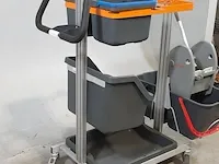 2x schoonmaak kar diversey - afbeelding 8 van  14