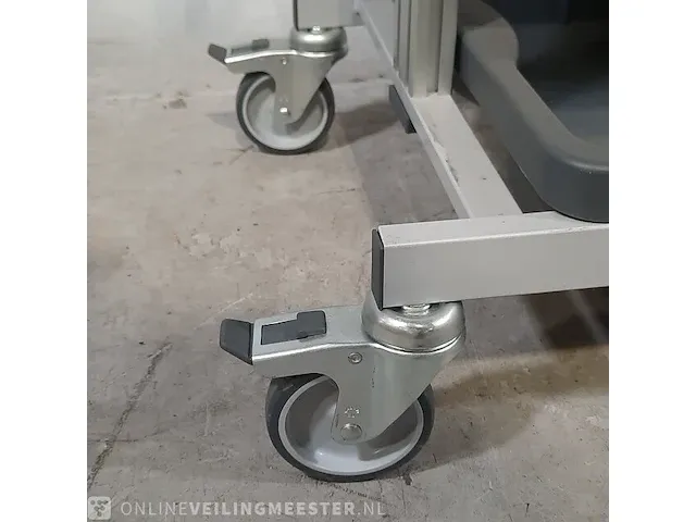 2x schoonmaak kar diversey - afbeelding 4 van  13