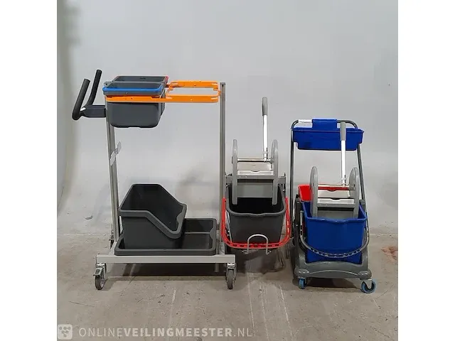 2x schoonmaak kar diversey - afbeelding 1 van  13