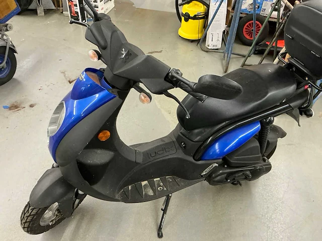 2x scooter en scootmobiel - afbeelding 13 van  17