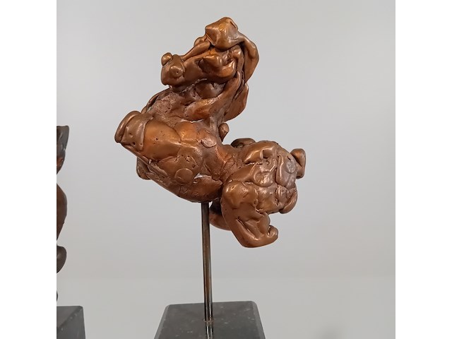 2x sculptuur, mohana van den kroonenberg , carlos i en adriaan ii, 1997 - afbeelding 2 van  9