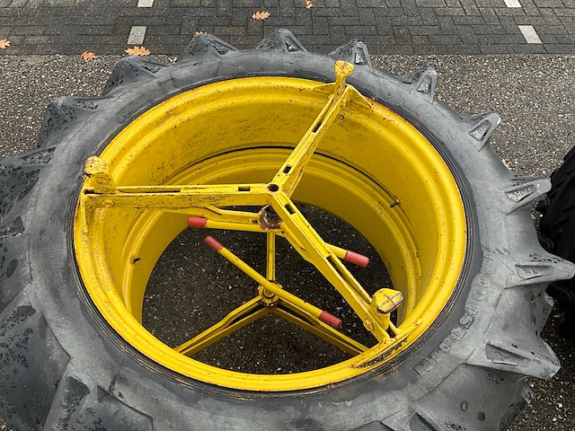 2x set 13.6-38 dubbellucht wielen - afbeelding 10 van  10